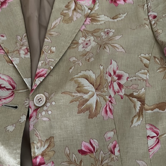 Brooks Brothers, 100% linen blazer, 14, khaki with cottage roses - Picture 2 of 7